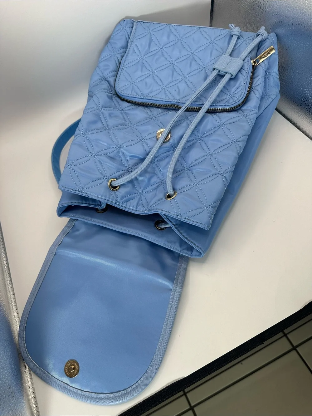 Vera New York vince camuto